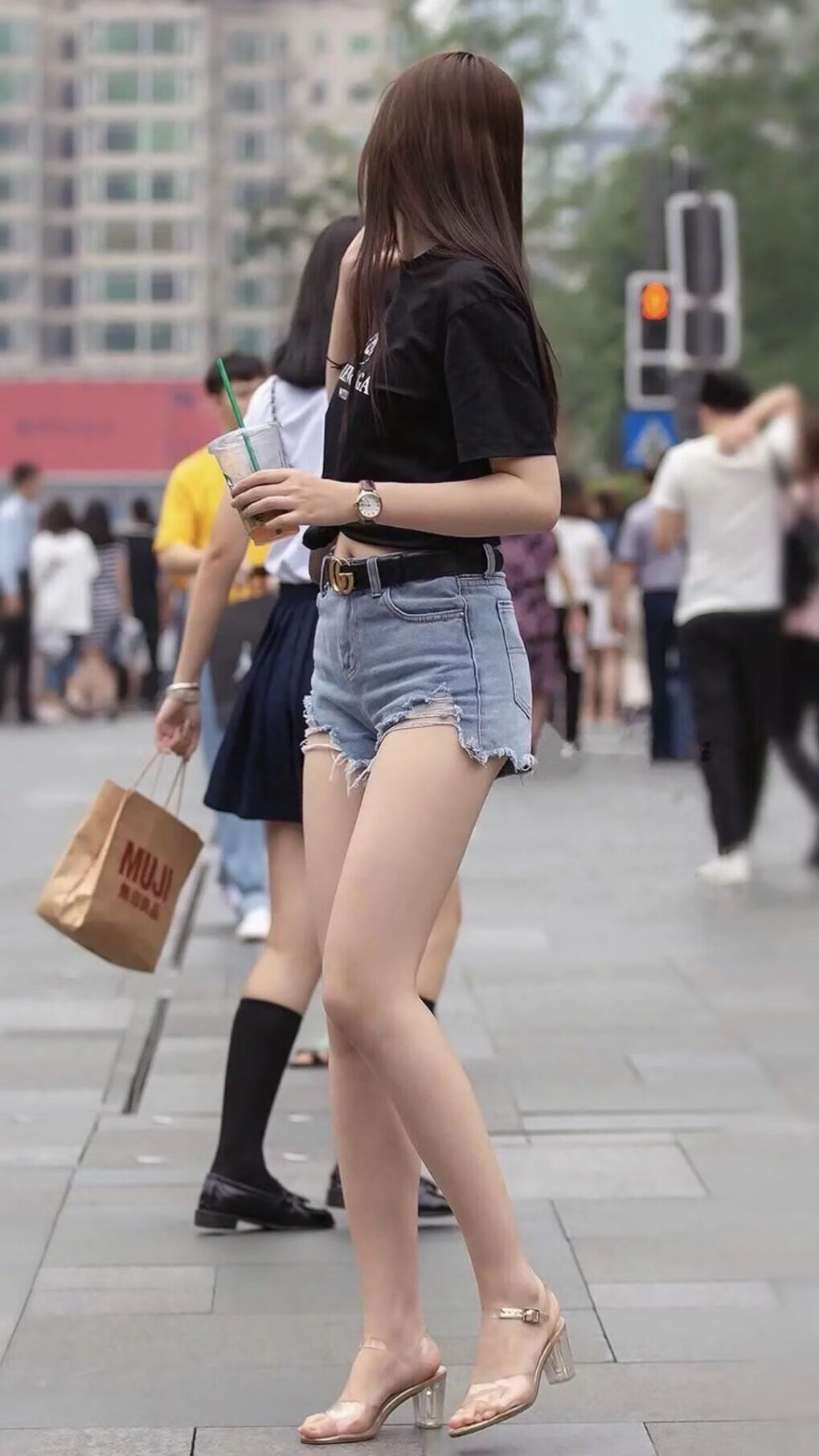 卡斯帕·科尔博突破极限刷新赛会纪录,卡尔·斯帕兹